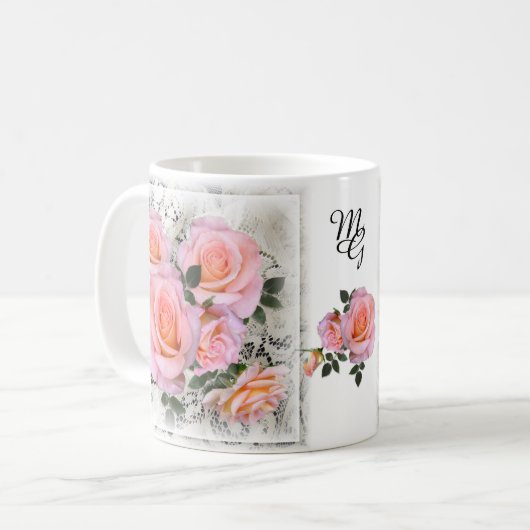 Schöne Rosen mit Monogramm Kaffeetasse (Vorderseite Links)