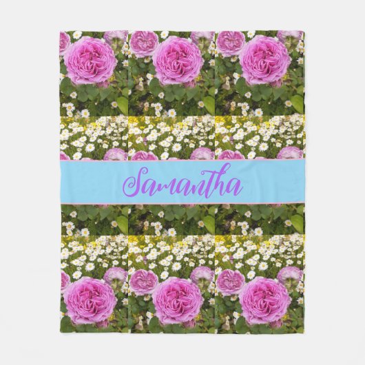 Schöne Rosen und Milchblumen Fleecedecke (Vorderseite)