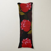 Schöne rote, lichtdurchlässige Rose Stickereimuste Seitenschläferkissen (Vorderseite Vertikal)