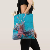 Schöne rote Löwe-Fische Tasche (Von Nahem)