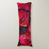Schöne Rote Rosen Seitenschläferkissen (Vorderseite Vertikal)