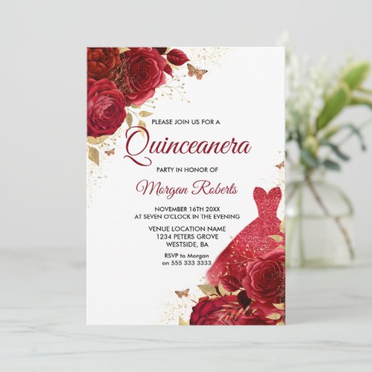 Schöne Rote Rosen Sparkenkleid Quinceanera Einladung (Stehend Vorderseite)