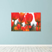 Schöne Rote Tulip-Blume. Leinwanddruck (Insitu (Holzboden))