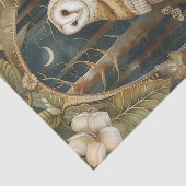 Schöne Schleiereule, eingerahmt vom Wald Seidenpapier (Ausschnitt)