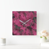 Schöne Schmetterlinge auf rosa Leaf-Muster Quadratische Wanduhr (Zuhause)