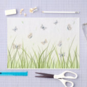 Schöne Schmetterlinge in Sunlit Grass Ethereal Seidenpapier (Handwerk)