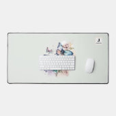 Schöne Schmetterlinge und Blume Monogramm Schreibtischunterlage (Tastatur & Maus)