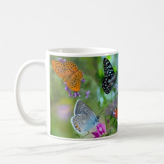 Schöne Schmetterlinge Wilde Blume Liebe Kaffeetasse (Links)