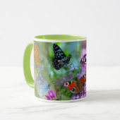 Schöne Schmetterlinge Wilde Blume Liebe mit Grün Tasse (Vorderseite Links)