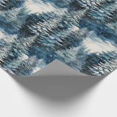 Schöne schneebedeckte Pinienwälder Weihnachten Geschenkpapier (Ecke)