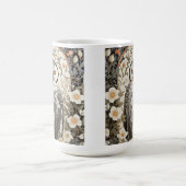 Schöne Schneeeule, inspiriert von William Morris Kaffeetasse (Mittel)