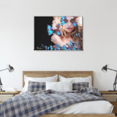 SCHÖNE SCHÖNHEIT MIT BLUE BUTTERFLUSS LEINWANDDRUCK (Insitu (Schlafzimmer))