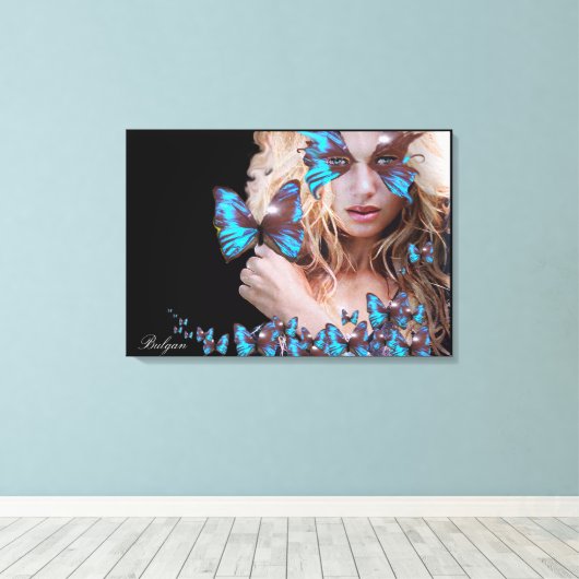 SCHÖNE SCHÖNHEIT MIT BLUE BUTTERFLUSS LEINWANDDRUCK (Insitu (Holzboden))