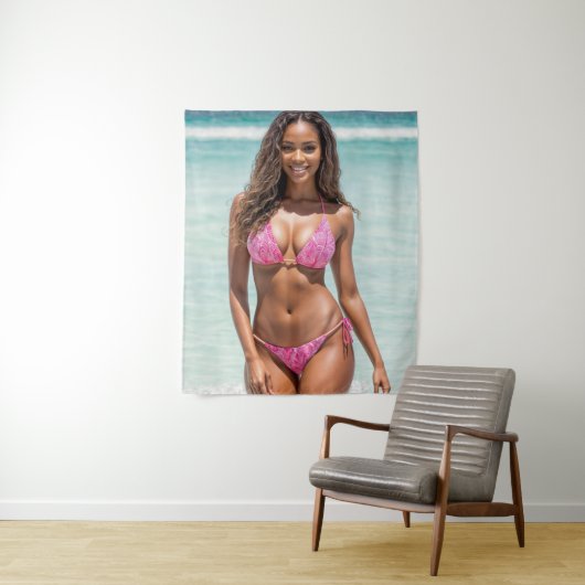 Schöne schwarze Frau in rosa Bikini Wandteppich (Beispiel)