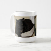 Schöne schwarze Katze Kaffeetasse (Vorderseite Links)