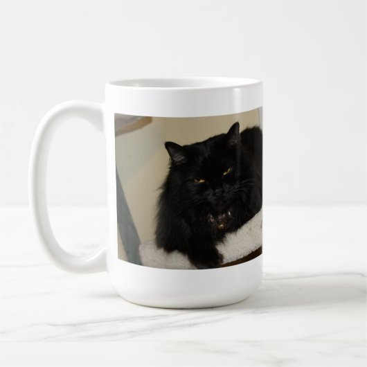 Schöne schwarze Katze Kaffeetasse (Links)