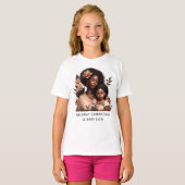 Schöne Schwarze Mama und Tochter (9) T-Shirt (Vorne ganz)