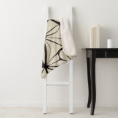 Schöne schwarze und cremefarbene Blumendecke Sherpadecke (Beispiel)