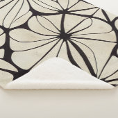 Schöne schwarze und cremefarbene Blumendecke Sherpadecke (3/4)