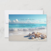 Schöne Seashells Starfish Beach Wedding RSVP Karte (Rückseite)