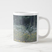 Schöne September Wilde Blume in einer Wiese Jumbo-Tasse (Rechts)