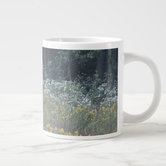Schöne September Wilde Blume in einer Wiese Jumbo-Tasse (Rechts)