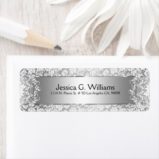 Schöne silbergraue und weiße Damasken & Spitzen (Insitu)