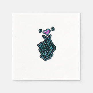 Schöne Skeletthandschuhe mit einem Herzsignal für Serviette