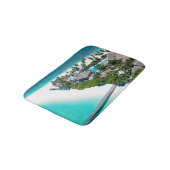Schöne Strandlandschaft Badematte (Schrägansicht)
