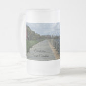 Schöne Strandpromenade Mattierte Tasse (Vorderseite Links)