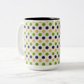 Schöne Tasse mit Punktenmuster (Vorderseite Links)