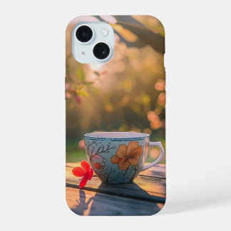 Schöne Teetasse bei Sonnenuntergang iPhone 15 Hülle