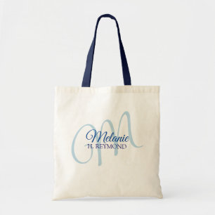 Schöne Tote Tasche mit ihrem Namen und ihrer Anfän
