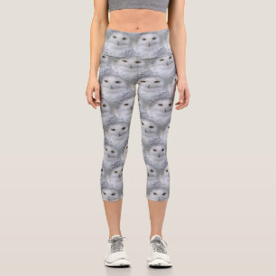 Schöne, traumhafte und serene Snowy Owls Capri Leggings