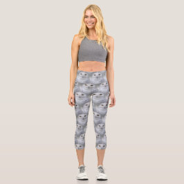 Schöne, traumhafte und serene Snowy Owls Capri Leggings