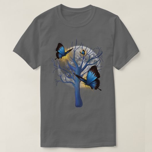 Schöne Tree verzauberte Schmetterlinge T-Shirt (Design vorne)
