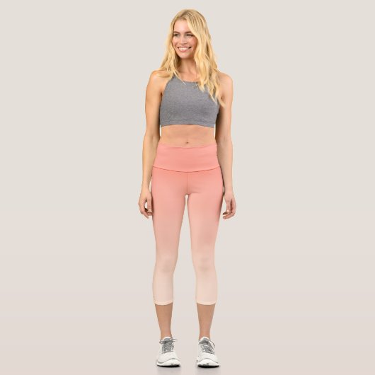Schöne trendige abstrakte Korallenrosa Capri Leggings (Vorderseite)