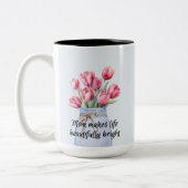 Schöne Tulip zum Muttertag Zweifarbige Tasse (Links)