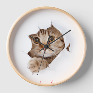 schöne Uhr und anderes Produkt.