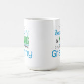 Schöne und junge Oma Kaffeetasse (Mittel)