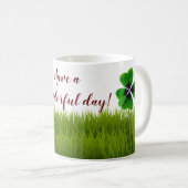 Schöne Vier-Leaf-Klee in Vivid Green Kaffeetasse (VorderseiteRechts)
