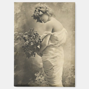 Schöne viktorianische Dame mit geschnittenen Blume Magnet