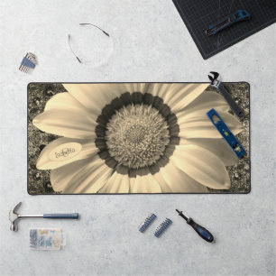 Schöne Vintage Blume auf dem Hintergrund Monogramm Schreibtischunterlage