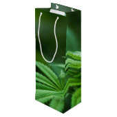 Schöne Weh-Pflanze Geschenktüte Für Weinflaschen (Rückseite Schrägansicht)