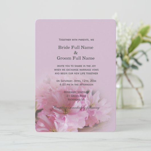 Schöne, weiche Rosa Kirschblüte Frühjahrshochzeit Einladung (Stehend Vorderseite)