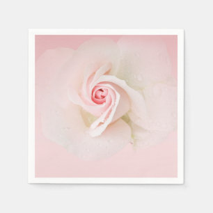 Schöne weiche rosa nasse Rose elegante Babyparty Serviette