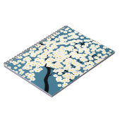 Schöne weiße Blumen blühender Baum Kunst Notizblock (Linke Seite)