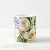 Schöne weiße Crocuses, С Frühlingsblumen Kaffeetasse (Mittel)