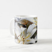 Schöne weiße Lilien Kaffeetasse (Vorderseite Links)