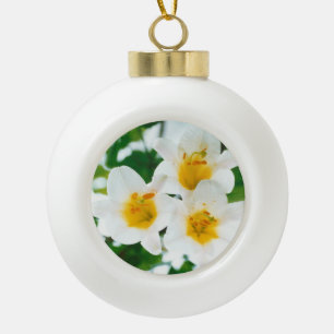Schöne weiße Lilien - Lilium candidum Keramik Kugel-Ornament